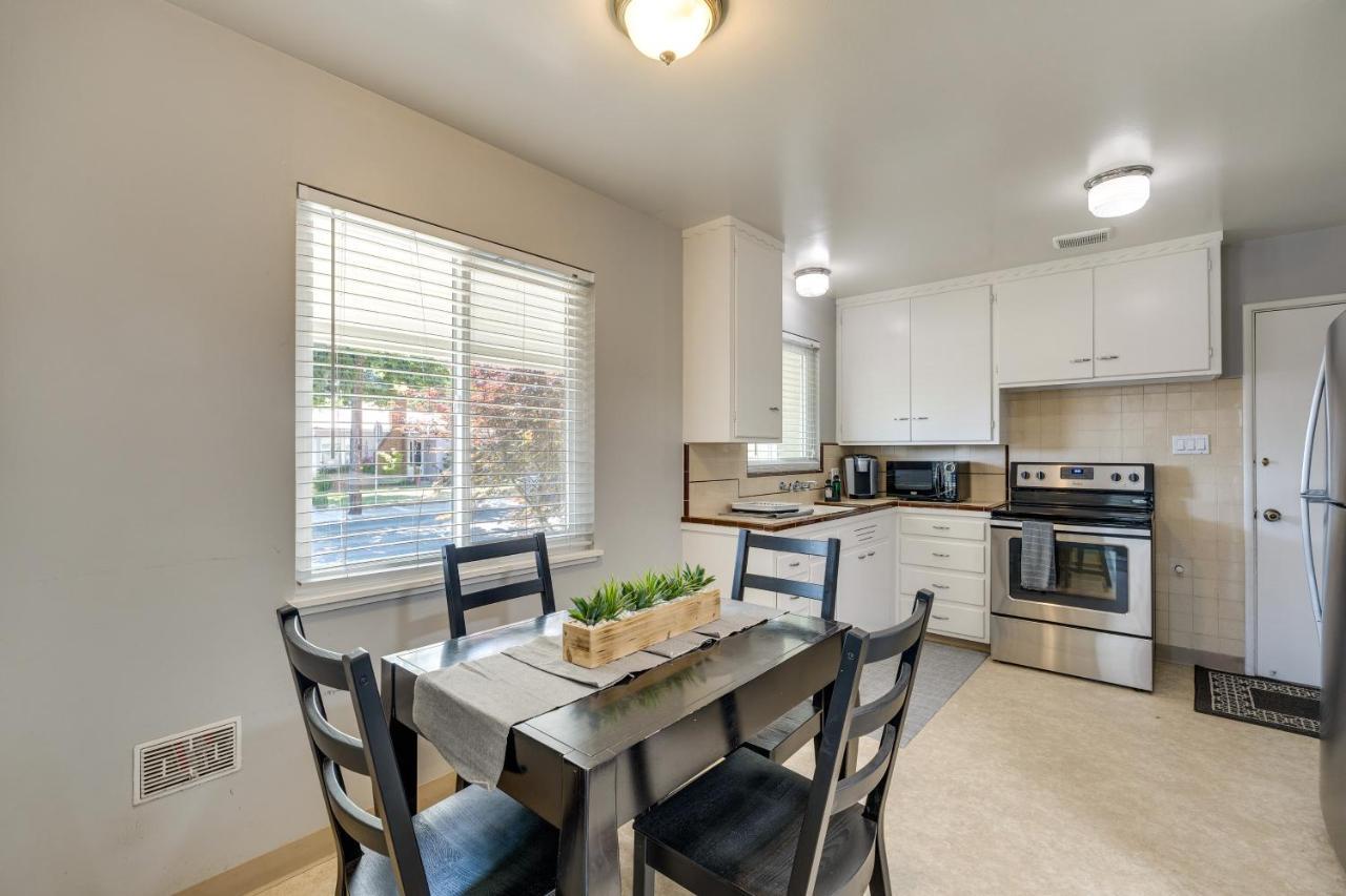 Modern Gem About 4 Mi To Downtown! * Sacramento